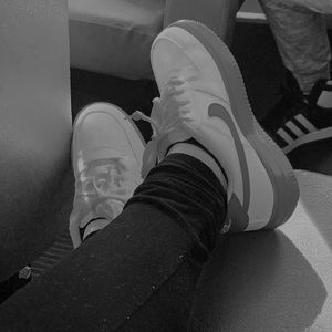 Clothes , shoes , pants